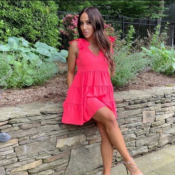 AMANDA UPRICHARD Pruitt Mini Dress In Hot Pink - Picture 2 of 5